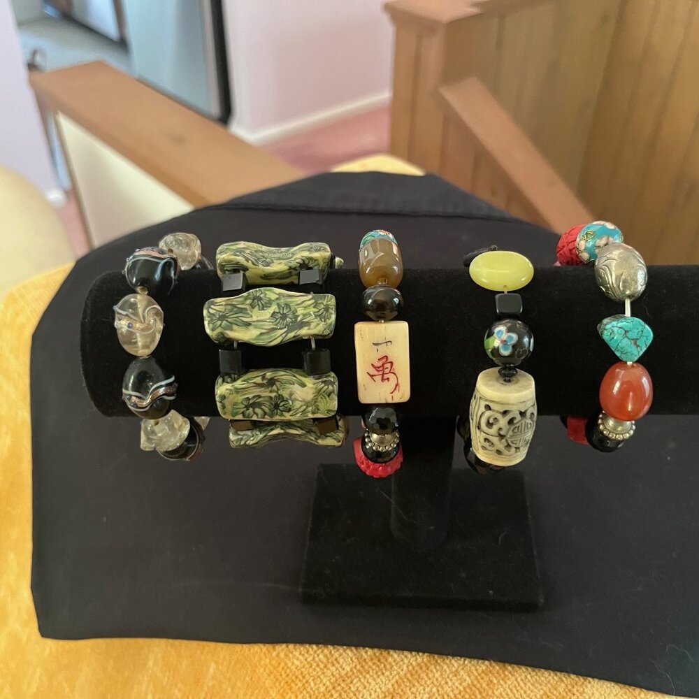 Ladies stretch bracelets